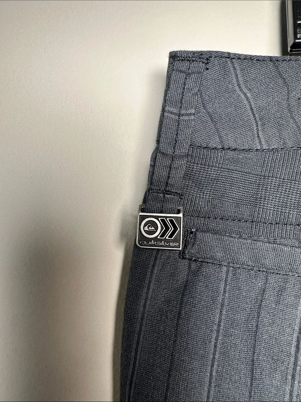 Quiksilver thin pinstriped pants dark gray pants 38x33